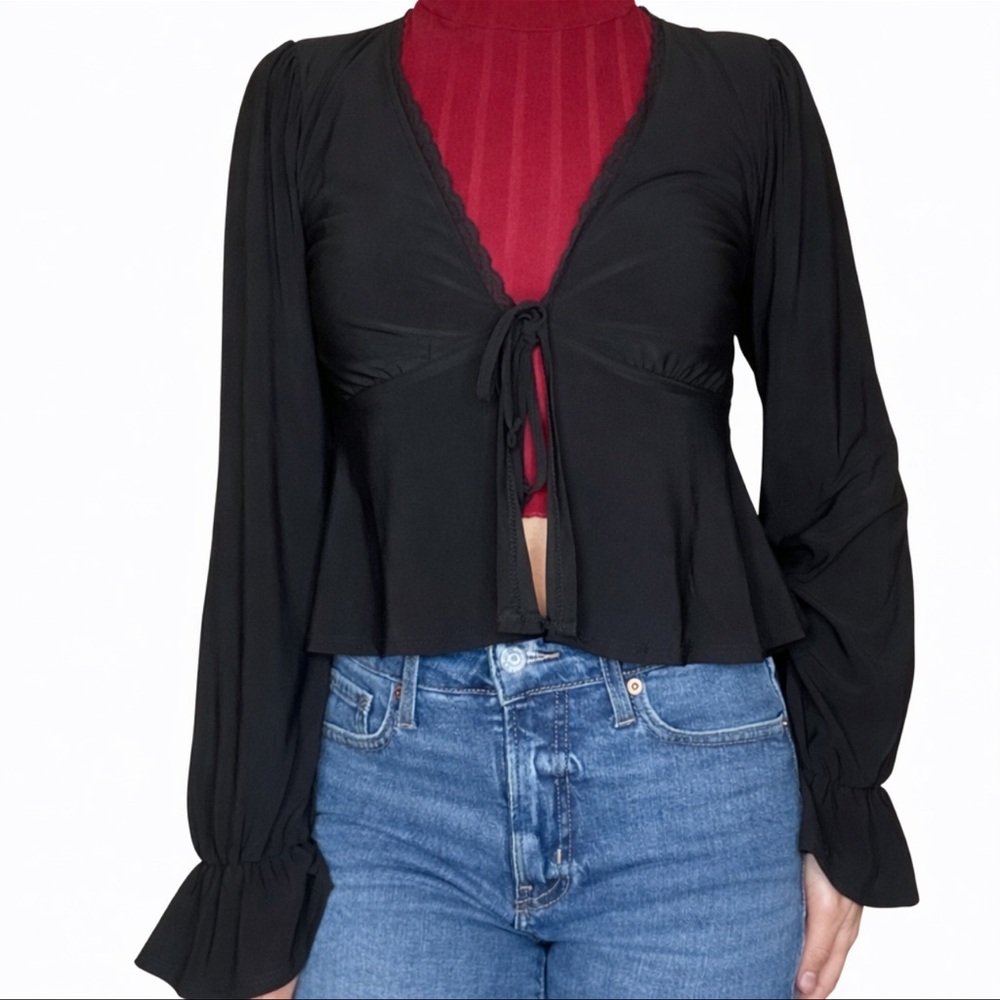 Chic front tie y2k vibes top